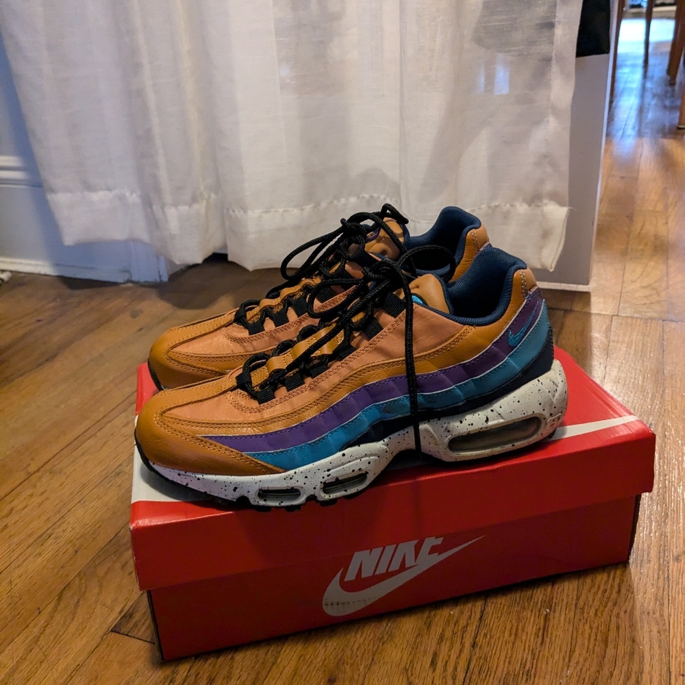 Nike Air Max 95 Premium women's 8.5